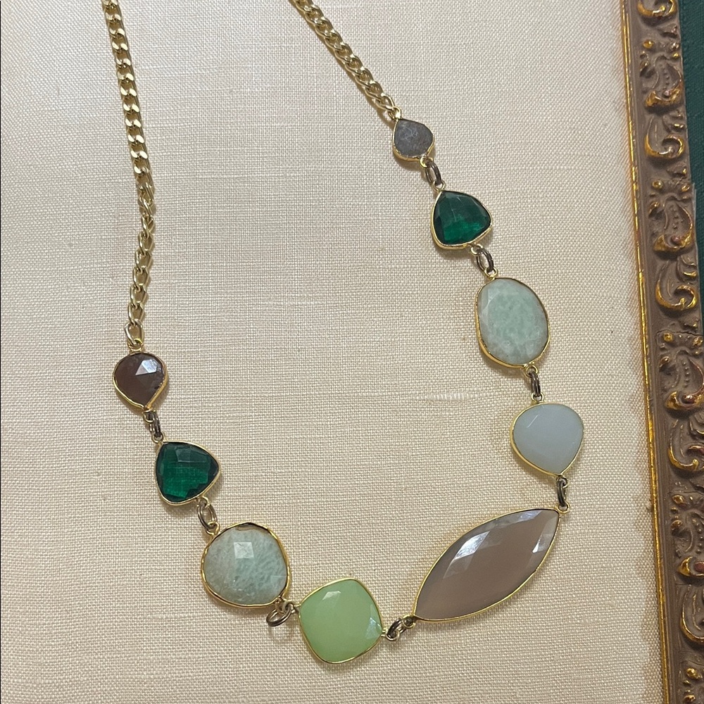Green/Brown Gold Tone Necklace